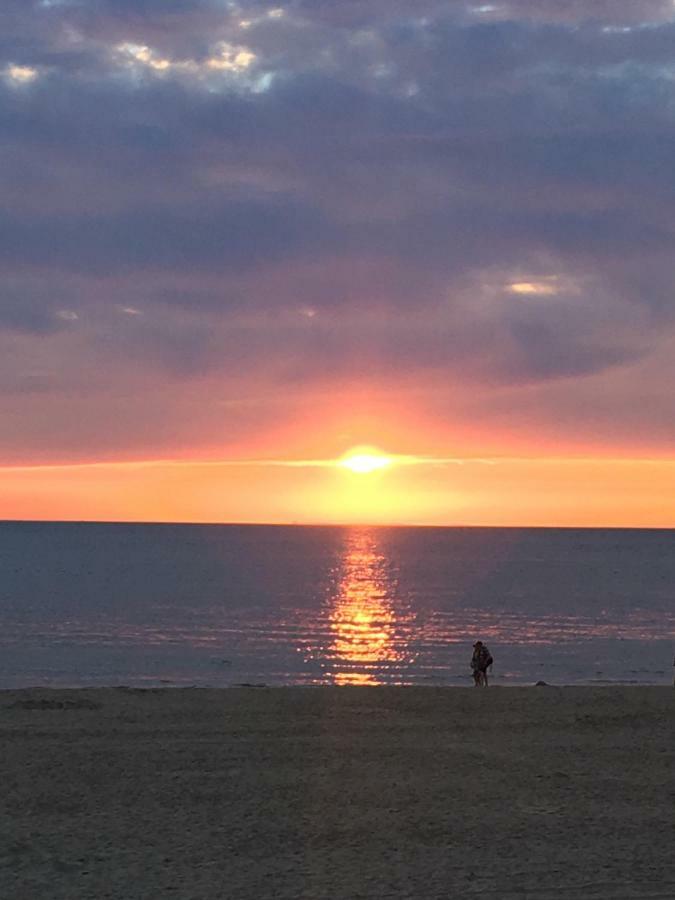 Strandhuis Egmond aan Zee Esterno foto